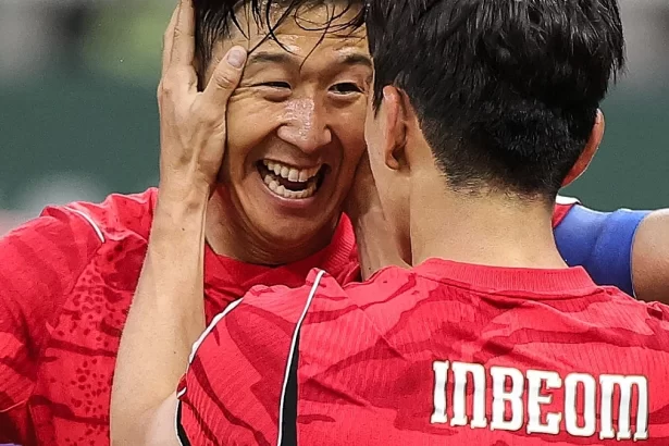 Hwang In beom guia la remontada de Corea del Sur ante Republica Checa