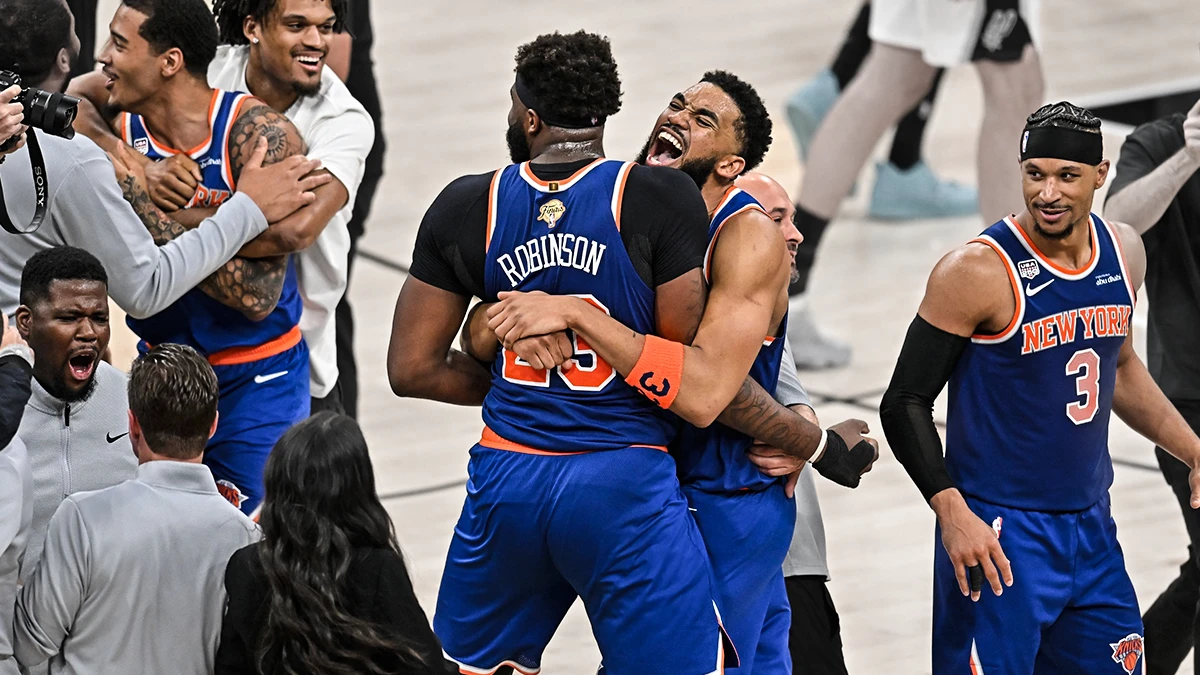 Knicks campeones Brunson anota 45 puntos y Nueva York rompe 53 anos sin titulo