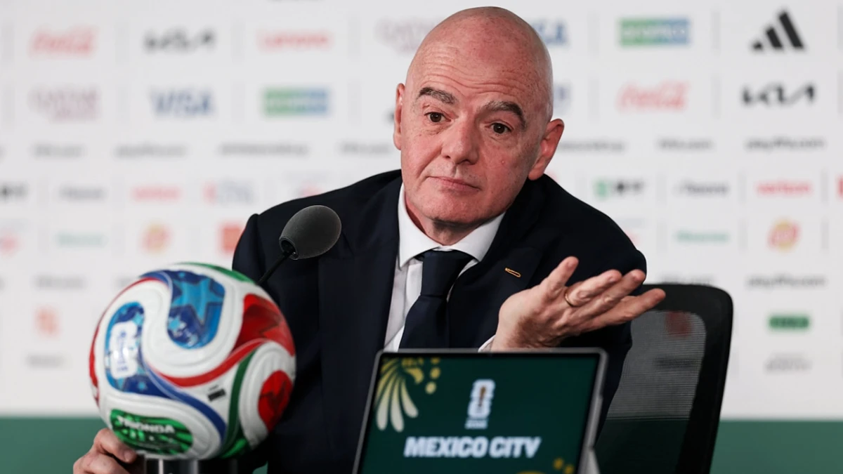 La burla de Infantino a Italia antes del Mundial 2026 Quizas con 64 equipos se clasificarian