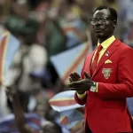 La estatua viviente de Lumumba debuta en el Mundial tras perderse dos partidos por cuarentena y problemas de visa