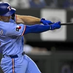 Langford sacude el Globe Life y los Rangers resisten a los Padres
