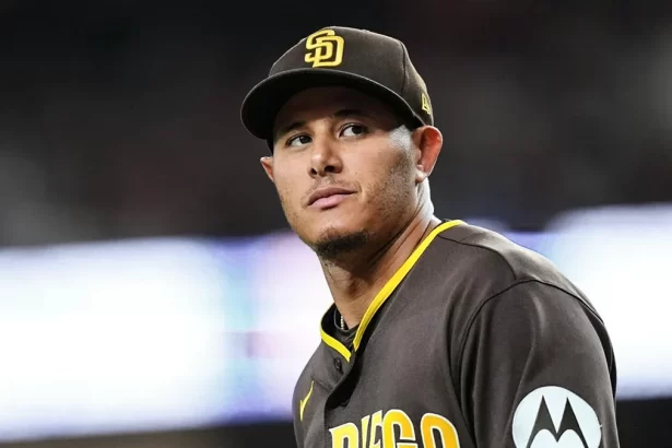 Machado aplasta a los Rangers con 5 remolcadas y los Padres ganan en la decima