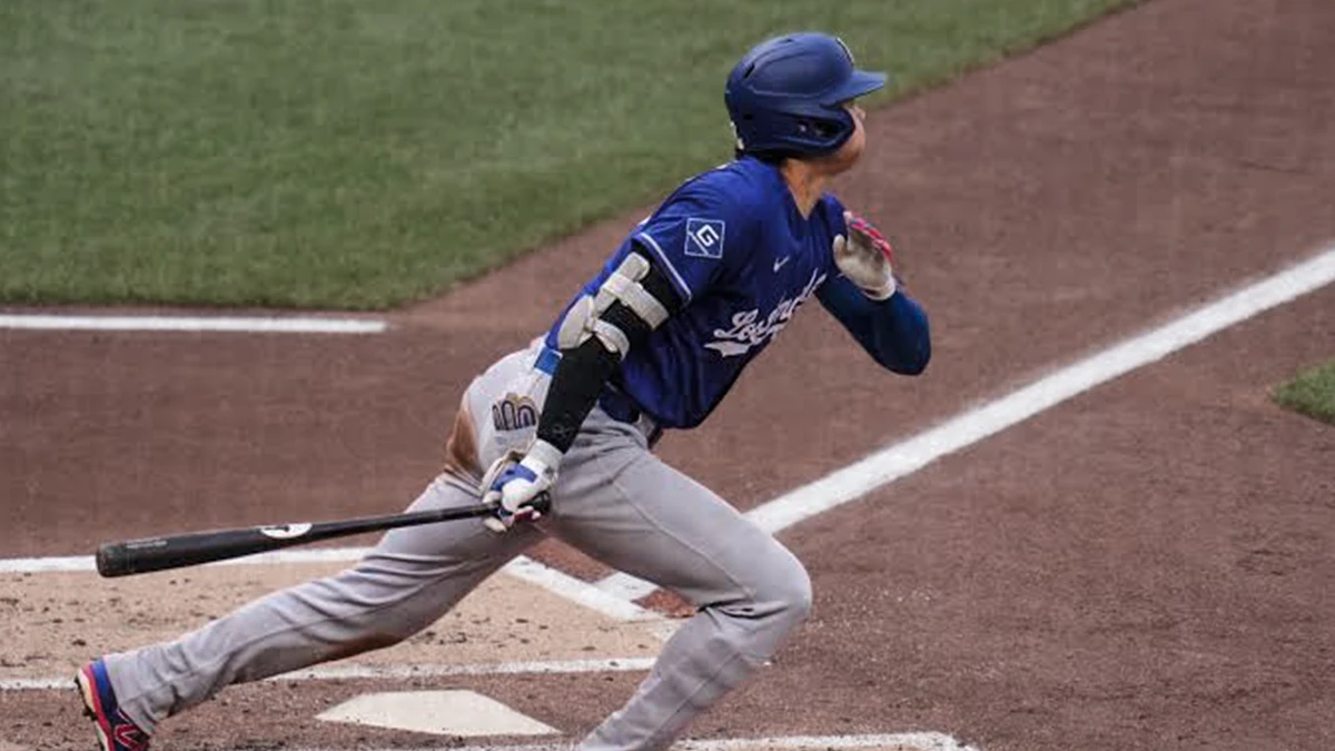 Ohtani en duda por inflamacion en la rodilla antes de la serie Dodgers White