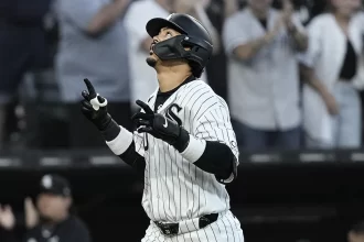 Parker Messick poncha a 10 pero los Medias Blancas se quedan con el duelo 2 1