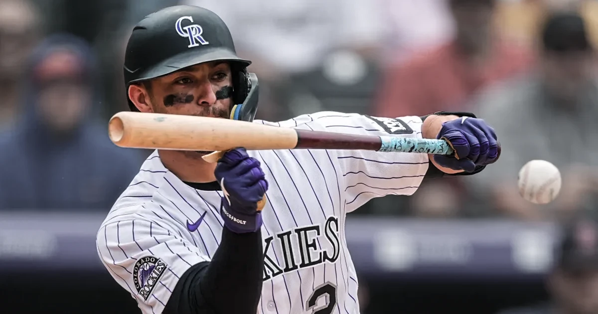 Rockies remontan tres carreras y dejan a los Medias Rojas sin respuesta en el Coors