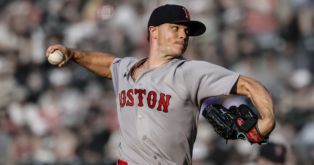 Sonny Gray poncha 11 y los Medias Rojas doblegan a los Rockies en Coors Field