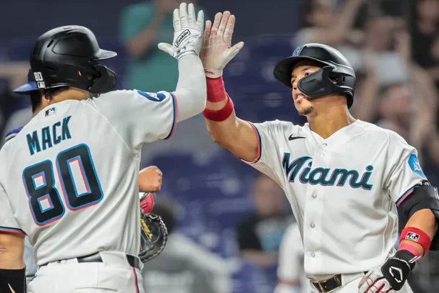 Tres jonrones de Miami hunden a los Rangers en el loanDepot park