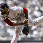 Tyron Guerrero regresa lanzando 103 mph la historia del relevista colombiano que sobrevivio su peor noche
