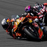 Un problema tecnico desde la vuelta uno acaba con Acosta en el Sprint de Brno