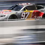 Van Gisbergen domina el ritmo pero los neumaticos amenazan con cambiar todo en el circuito callejero de la base naval