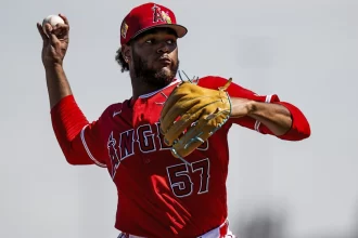 Walbert Urena va por su 5ta victoria ante Arizona con ERA de 2.44