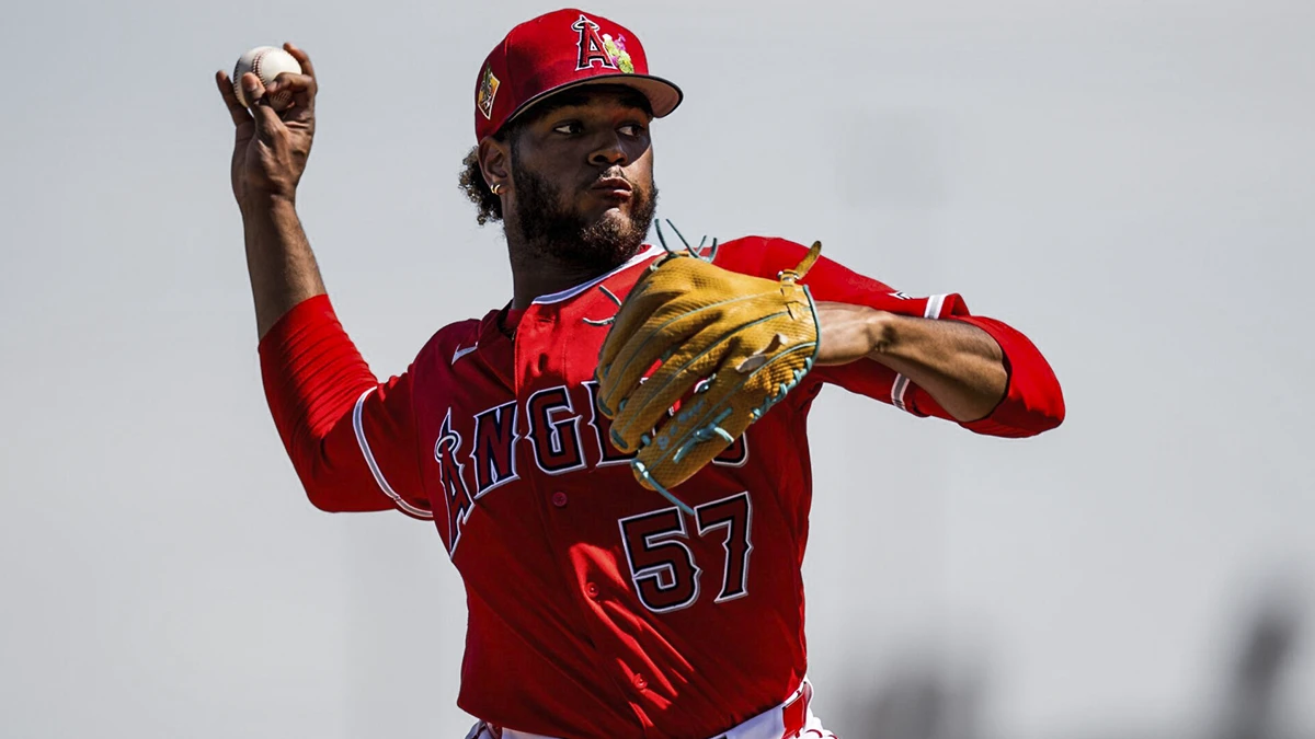Walbert Urena va por su 5ta victoria ante Arizona con ERA de 2.44