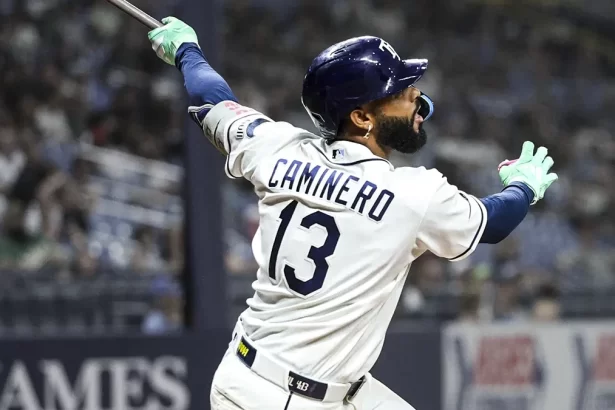 Caminero conecta el jonron 41 en el noveno y los Rays vencen 2 1 a Oakland