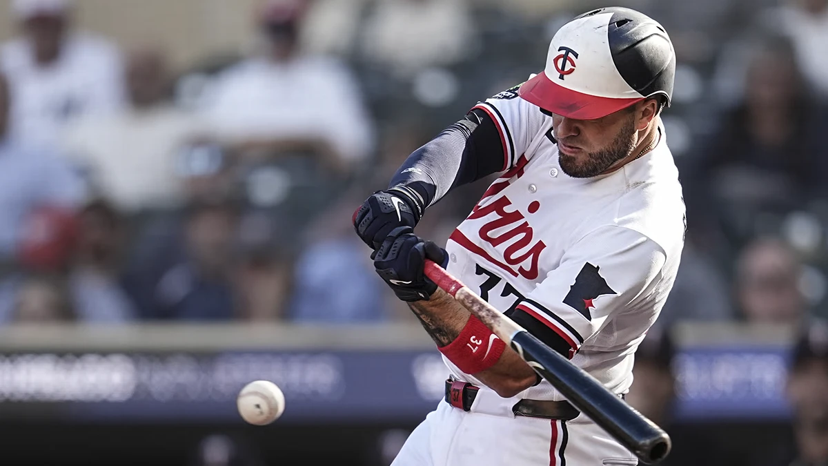 Caratini rompe el empate en la decimotercera y los Mellizos voltean a los Yankees