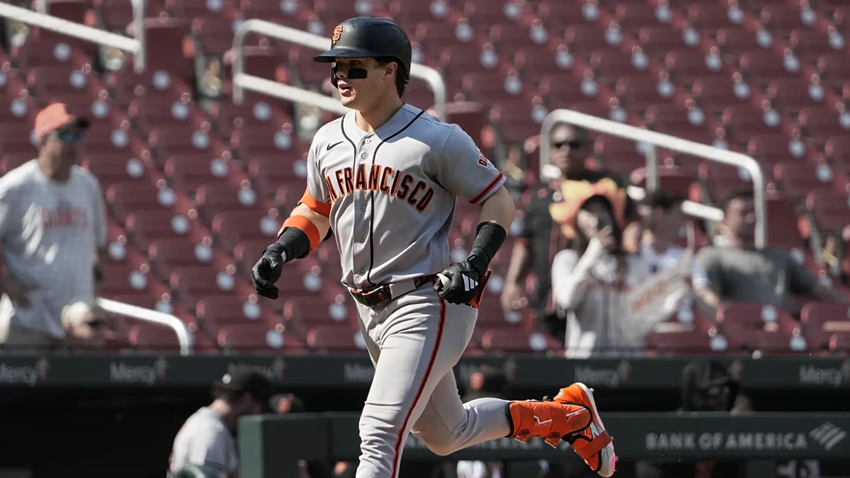 Gilbert revienta el Busch en la decima y los Gigantes escapan con la victoria